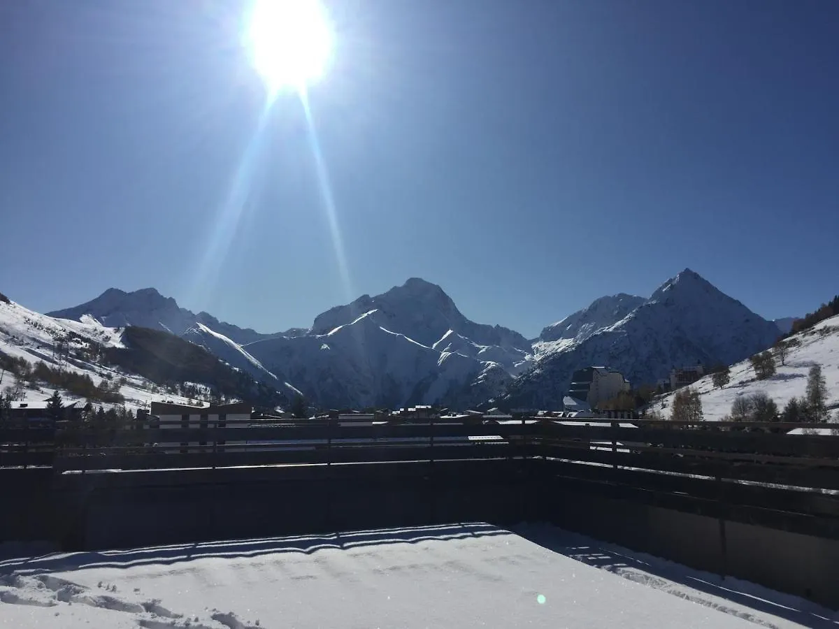 Appartement 4 Personnes Aux Pieds Des Pistes Le Champame Wifi Netflix Les Deux Alpes 0*,  France
